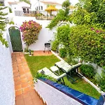Capistrano Village Garden By Casasol * 内尔哈
