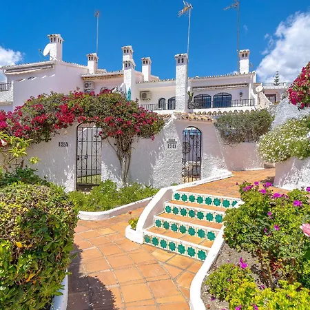 Capistrano Village Garden By Casasol Nerja