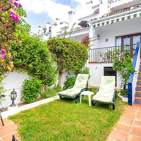 Capistrano Village Garden By Casasol شقة نيرخا